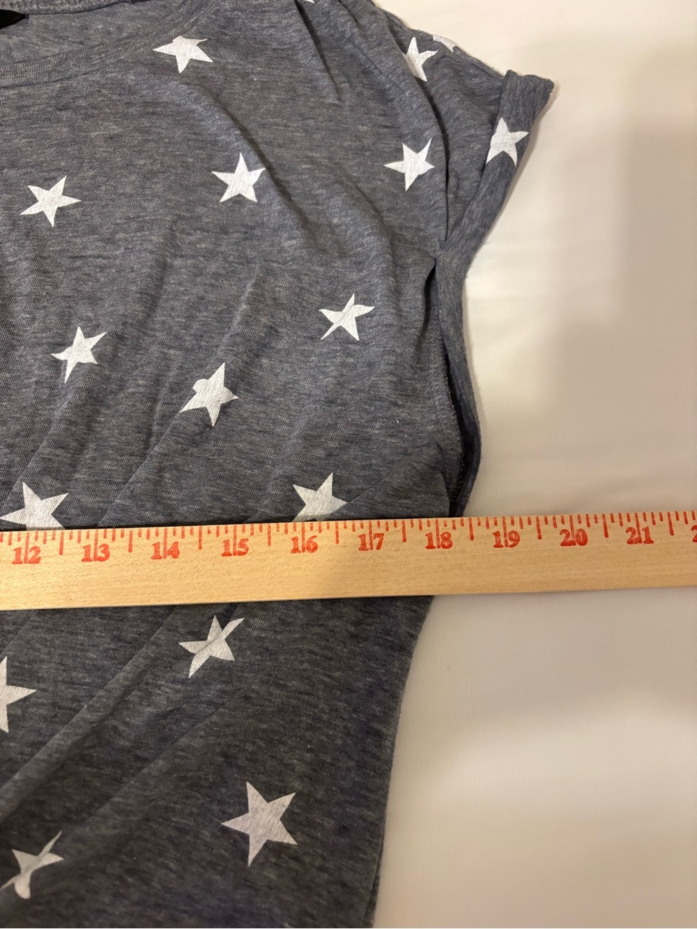 Lucky Brand Gray White Star Print Front Twist Tee Top Medium M - Picture 5 of 9